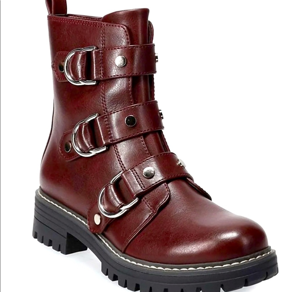 SO combat boots size 8